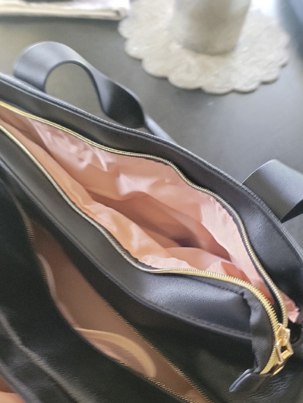 Poppy and Peonies Voyager Black Vegan Leather Weekender Bag - Picture 4 of 6